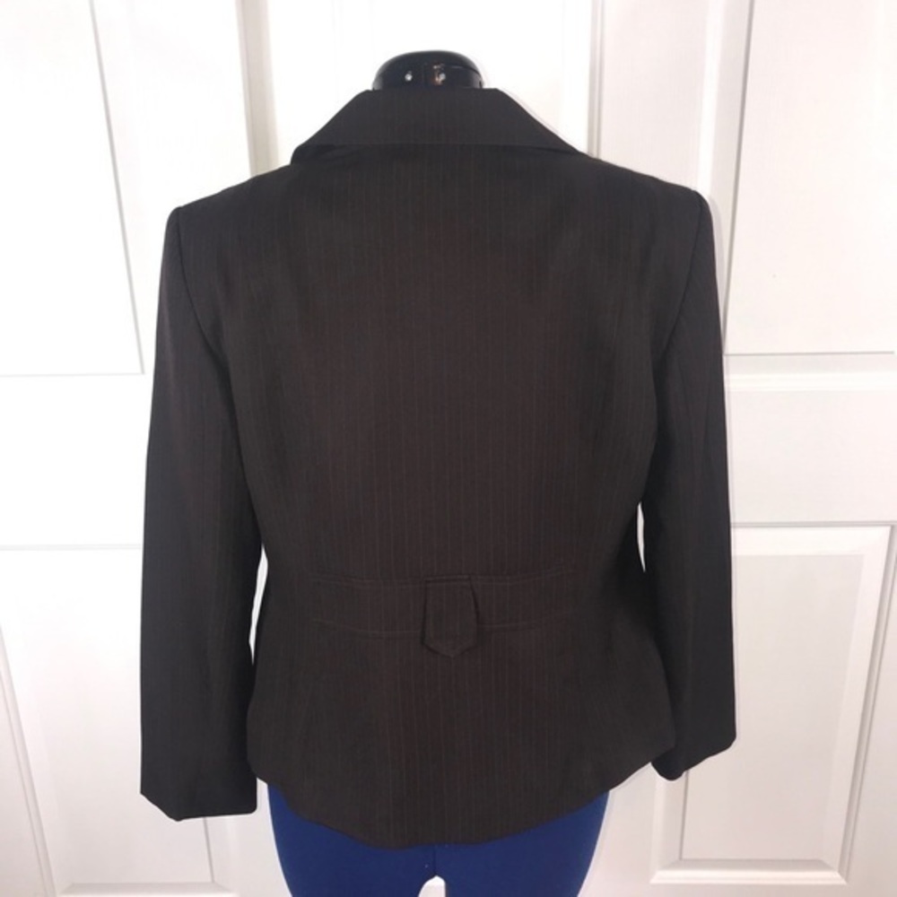 Isabella 14 brown‎ pinstripe fully lined 3 button classic preppy career blazer - Picture 6 of 8